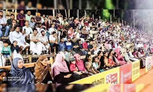മലപ്പുറം ജില്ലയിൽ സെവൻസ് ഫുട്ബാളിന് ആരവമുയർന്നു