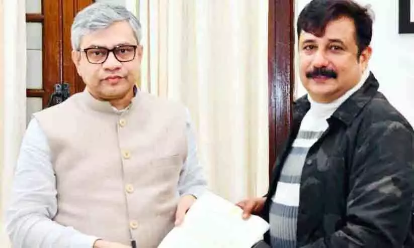 കേ​ന്ദ്ര റെ​യി​ൽ​വേ മ​ന്ത്രി