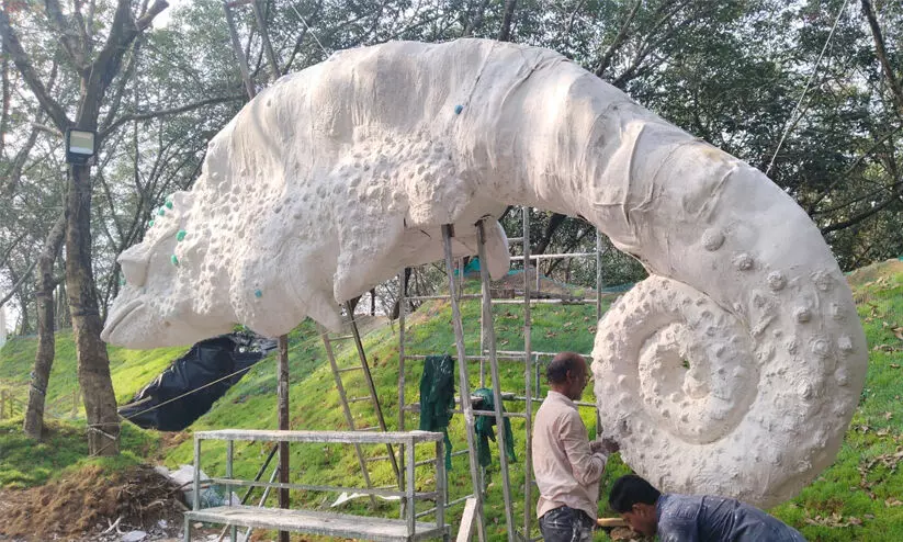 രണ്ടര ഏക്കറിൽ വിസ്മയക്കാഴ്ച ഒരുക്കി ക്രിസ്മസ് വില്ലേജ് രണ്ടര ഏക്കറിൽ വിസ്മയക്കാഴ്ച ഒരുക്കി ക്രിസ്മസ് വില്ലേജ്