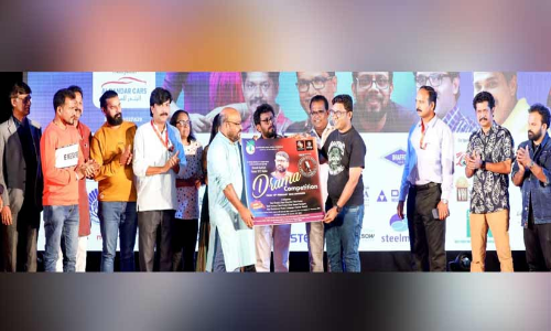 ‘ദി​നേ​ശ് കു​റ്റി​യി​ൽ ജി.​സി.​സി റേ​ഡി​യോ നാ​ട​ക മ​ത്സ​രം’ സം​ഘ​ടി​പ്പി​ക്കു​ന്നു