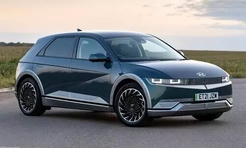 613 കിലോമീറ്റർ റേഞ്ചുമായി അയോണിക് ഇ.വി; ലക്ഷം രൂപ നൽകി ഇപ്പോൾ ബുക്ക് ചെയ്യാം