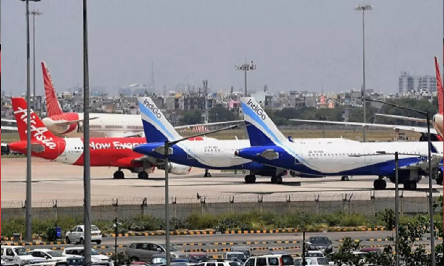 ക്രിസ്മസ്, പുതുവത്സരം: വിമാന ടിക്കറ്റ് നിരക്ക് കുത്തനെ വർധിപ്പിച്ചു