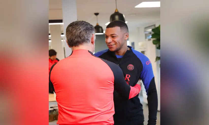 കഴിഞ്ഞത് കഴിഞ്ഞു; എംബാപ്പെ പി.എസ്.ജിയിലെത്തി