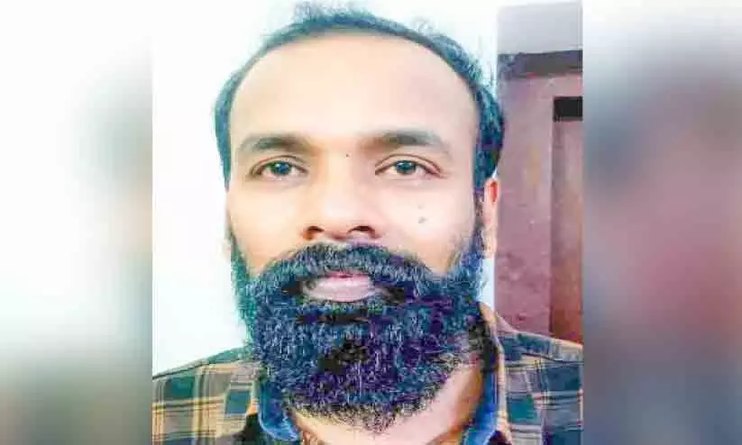 കായംകുളം ഗവ. ആശുപത്രി ആക്രമണം: സി.പി.എം ബ്രാഞ്ച് സെക്രട്ടറിയായിരുന്ന മുഖ്യപ്രതി അറസ്റ്റിൽ കായംകുളം ഗവ. ആശുപത്രി ആക്രമണം: സി.പി.എം ബ്രാഞ്ച് സെക്രട്ടറിയായിരുന്ന മുഖ്യപ്രതി അറസ്റ്റിൽ