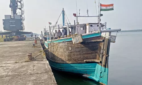 ആവശ്യത്തിന് ചരക്കില്ല; ഉരു ബേപ്പൂർ വഴി