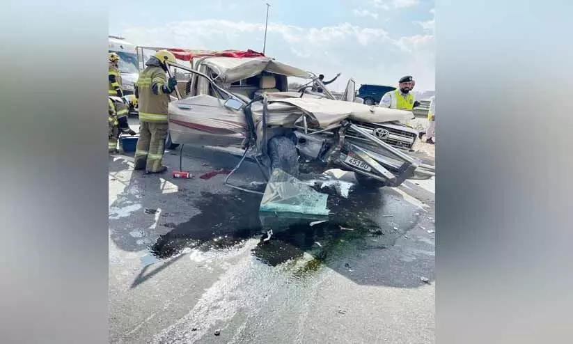 റാസല്ഖൈമയില് വാഹനാപകടം; 21കാരന് ദാരുണാന്ത്യം റാസല്ഖൈമയില് വാഹനാപകടം; 21കാരന് ദാരുണാന്ത്യം