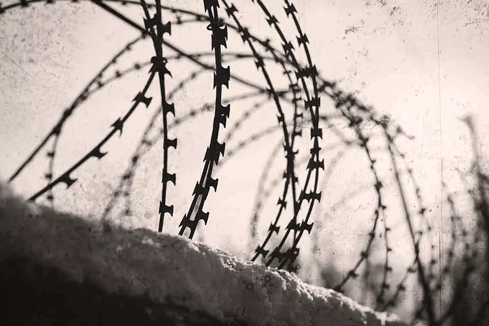 രാത്രി സംസാരിക്കുന്നു രാത്രി സംസാരിക്കുന്നു