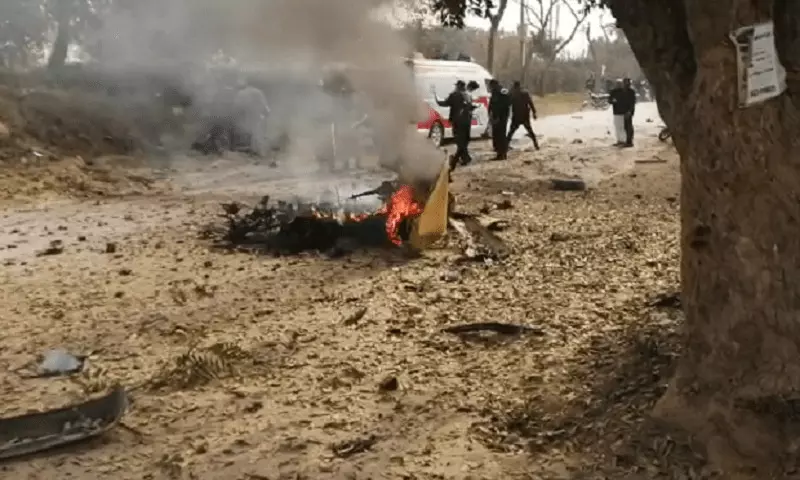 ഇസ്ലാമാബാദിൽ ചാവേർ പൊട്ടിത്തെറിച്ച് പൊലീസുകാരൻ കൊല്ലപ്പെട്ടു; ആറ് പേർക്ക് പരിക്ക് ഇസ്ലാമാബാദിൽ ചാവേർ പൊട്ടിത്തെറിച്ച് പൊലീസുകാരൻ കൊല്ലപ്പെട്ടു; ആറ് പേർക്ക് പരിക്ക്