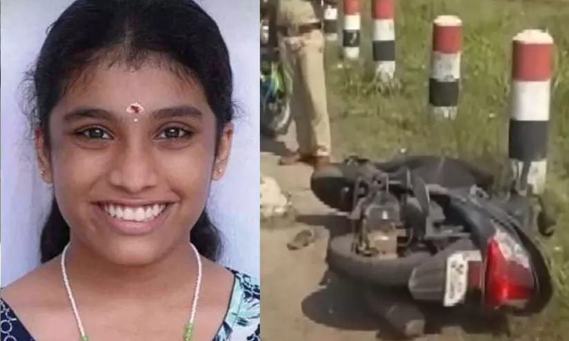 ക്രിസ്മസ് ആഘോഷത്തിന് പോകുന്നതിനിടെ വിദ്യാർഥിനിക്ക് ദാരുണാന്ത്യം; അപകടം പിതാവിനൊപ്പം സ്കൂട്ടറിൽ സഞ്ചരിക്കുന്നതിനിടെ ക്രിസ്മസ് ആഘോഷത്തിന് പോകുന്നതിനിടെ വിദ്യാർഥിനിക്ക് ദാരുണാന്ത്യം; അപകടം പിതാവിനൊപ്പം സ്കൂട്ടറിൽ സഞ്ചരിക്കുന്നതിനിടെ