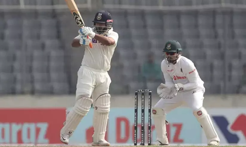 ധോണിയുടെ 15 വർഷം പഴക്കമുള്ള റെക്കോഡ് തകർത്ത് ഋഷഭ് പന്ത് ധോണിയുടെ 15 വർഷം പഴക്കമുള്ള റെക്കോഡ് തകർത്ത് ഋഷഭ് പന്ത്