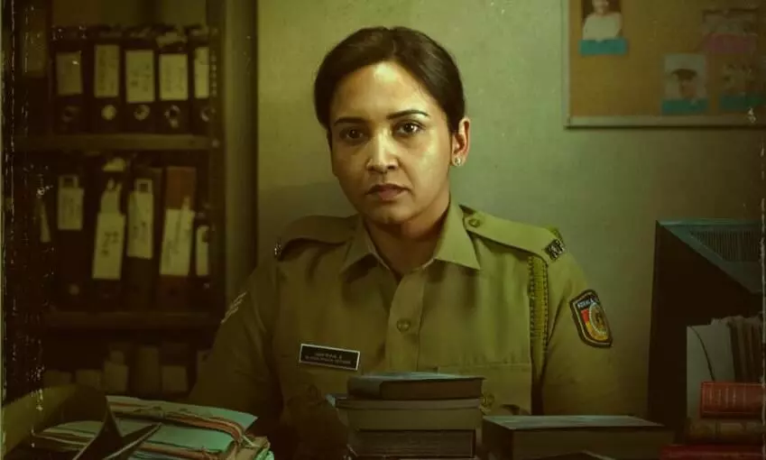 ലെന കേന്ദ്ര കഥാപാത്രമാകുന്ന ‘വനിത’ ഫസ്റ്റ് ലുക്ക് പോസ്റ്റർ എത്തി ലെന കേന്ദ്ര കഥാപാത്രമാകുന്ന ‘വനിത’ ഫസ്റ്റ് ലുക്ക് പോസ്റ്റർ എത്തി