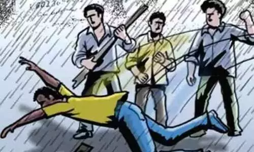 തിരുവനന്തപുരത്ത് ഗുണ്ടാ ആ​ക്രമണം;  നാല് യുവാക്കൾക്ക് വെട്ടേറ്റു