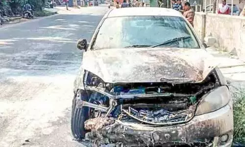 ഓടിക്കൊണ്ടിരിക്കവെ ജർമൻ സ്വദേശിയുടെ കാർ കത്തിനശിച്ചു