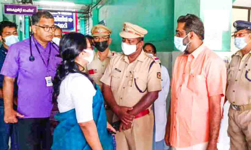 ആലപ്പുഴ മെഡിക്കൽ കോളജ് ആശുപത്രിയിൽ   ആരോഗ്യ മന്ത്രിയുടെ മിന്നൽ സന്ദർശനം