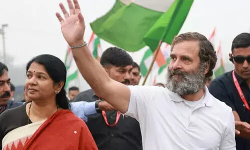 DMK MP Kanimozhi Joins Rahul Gandhi In Haryana