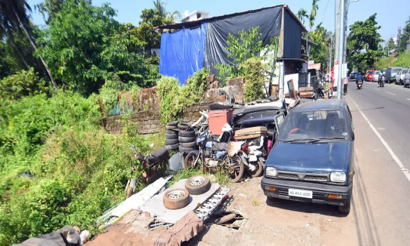 തുടങ്ങാനാവാതെ നഗരത്തിലെ റഫി സ്​മാരകം