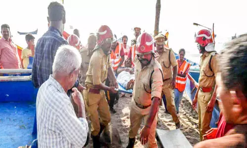 സൂനാമി മുന്നറിയിപ്പിൽ ജനം പരിഭ്രാന്തരായി