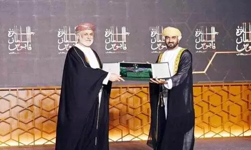 സു​ൽ​ത്താ​ൻ ഖാ​ബൂ​സ് പു​ര​സ്​​​കാ​ര​ങ്ങ​ൾ കൈ​മാ​റി