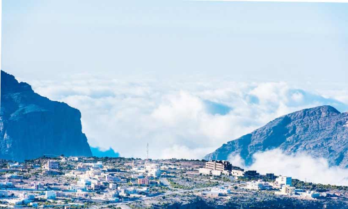 ശൈ​ത്യ​കാ​ല​മെ​ത്തി, ത​ണു​ത്തു​വി​റ​ക്കാ​തെ മ​സ്ക​ത്ത്