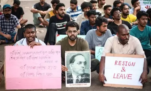 അവസാനത്തെയാളും തളർന്നുവീഴുംവരെ നിരാഹാരമിരിക്കും -കെ.​ആ​ര്‍. നാ​രാ​യ​ണ​ന്‍ ഫി​ലിം ഇ​ന്‍സ്റ്റി​റ്റ്യൂ​ട്ട് വി​ദ്യാ​ർ​ഥി​ക​ൾ