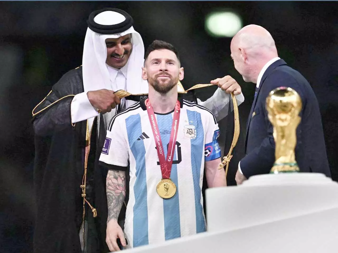 മെ​സ്സീ, ആ ​ബി​ഷ്ത് എ​നി​ക്കു​ ത​രൂ, ഒ​രു മി​ല്യ​ൺ ഡോ​ള​ർ ത​രാം