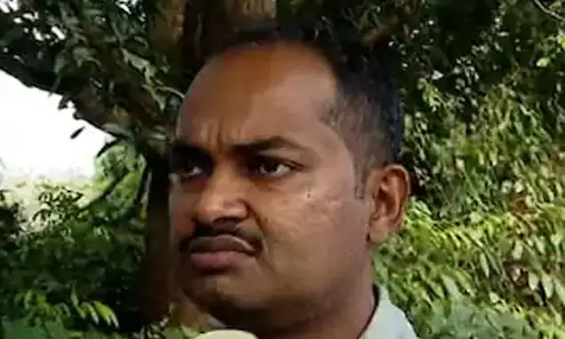 മൊറാഴയിലെ റിസോർട്ടിന് അനുകൂല റിപ്പോർട്ട് നൽകിയത് തഹസിൽദാരെന്ന് പരാതിക്കാരൻ മൊറാഴയിലെ റിസോർട്ടിന് അനുകൂല റിപ്പോർട്ട് നൽകിയത് തഹസിൽദാരെന്ന് പരാതിക്കാരൻ