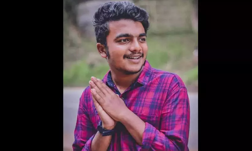 ഇടുക്കിയിൽ ജീപ്പ് മറിഞ്ഞ് യുവാവ് മരിച്ചു; ഡ്രൈവർ രക്ഷപെട്ടു