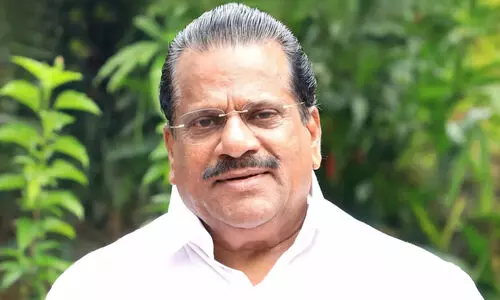 വിവാദം പുതിയതല്ല; ഇപ്പോൾ ചർച്ചയായത് പാർട്ടിക്കുള്ളിലെ സമവാക്യ ഇളക്കം വിവാദം പുതിയതല്ല; ഇപ്പോൾ ചർച്ചയായത് പാർട്ടിക്കുള്ളിലെ സമവാക്യ ഇളക്കം