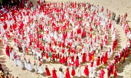 ക്രിസ്മസ് ആഘോഷം കളർഫുൾ ക്രിസ്മസ് ആഘോഷം കളർഫുൾ