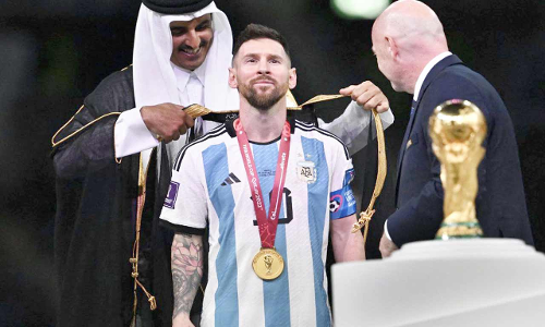 മെ​സ്സീ, ആ ​ബി​ഷ്ത് എ​നി​ക്കു​ ത​രൂ, ഒ​രു മി​ല്യ​ൺ ഡോ​ള​ർ ത​രാം