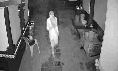 ചാ​ഴൂ​ർ പു​റ​ത്തൂ​രി​ൽ ക്ഷേ​ത്ര​ത്തി​ൽ മോ​ഷ​ണം