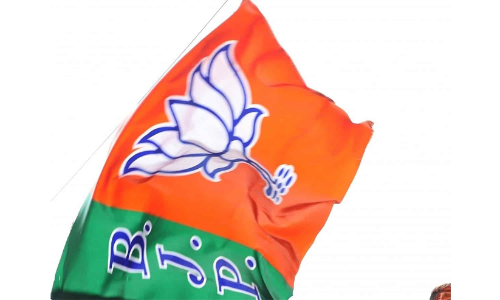 ഘർ വാപസിയിലൂടെ യു.പിയിൽ 100 ​പേരെ ഹിന്ദുമതത്തിൽ ചേർത്തെന്ന് ബി.ജെ.പി എം.എൽ.എ