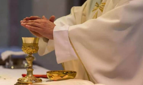 കുർബാന സംഘർഷം: വൈദികർക്കെതിരെ സഭാപരമായ കർശന നടപടിയെന്ന് നേതൃത്വം