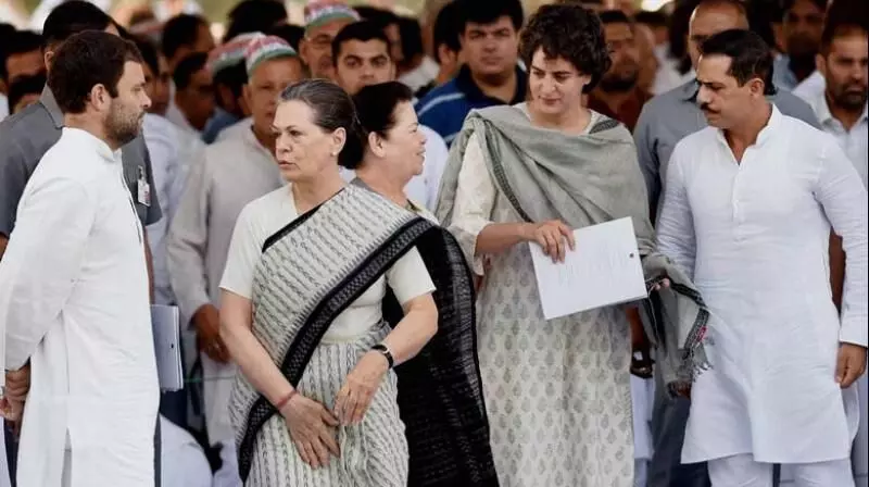 രാജ്യത്തെ അഴിമതി നിറഞ്ഞ കുടുംബം ഗാന്ധി കുടുംബം -ബി.ജെ.പി രാജ്യത്തെ അഴിമതി നിറഞ്ഞ കുടുംബം ഗാന്ധി കുടുംബം -ബി.ജെ.പി