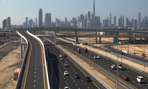 ദു​ബൈയിൽ റോഡ് വികസന പദ്ധതിയുടെ ആദ്യഘട്ടം പൂർത്തിയായി