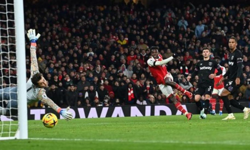 ബോക്സിങ് ഡേയിൽ അടിച്ചുകയറി ലിവർപൂളും ഗണ്ണേഴ്സും; സിറ്റിയെ പിറകിലാക്കി ന്യൂകാസിൽ