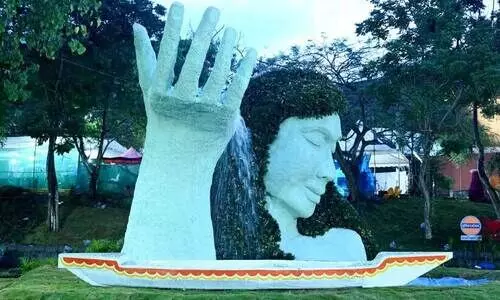 നഗരവസന്തം: തലയെടുപ്പോടെ വസന്തകന്യക