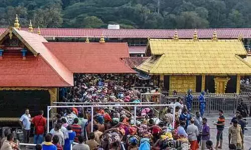 ശബരിമല വരുമാനം 222. 98 കോടി ശബരിമല വരുമാനം 222. 98 കോടി