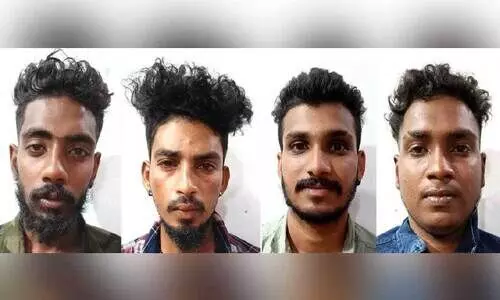 ഗാ​ന​മേ​ള​ക്കി​ടെ സം​ഘ​ർ​ഷം; പൊ​ലീ​സ് ജീ​പ്പ് ത​ക​ർ​ത്ത നാ​ലു​പേ​ർ അ​റ​സ്റ്റി​ൽ