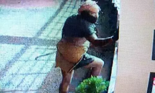 ആ ദൃശ്യം ആരുടേത്​? കവർച്ച ഭീതിയിൽ നാട്; പ്രതികളെ കണ്ടെത്താനാവാതെ പൊലീസ്