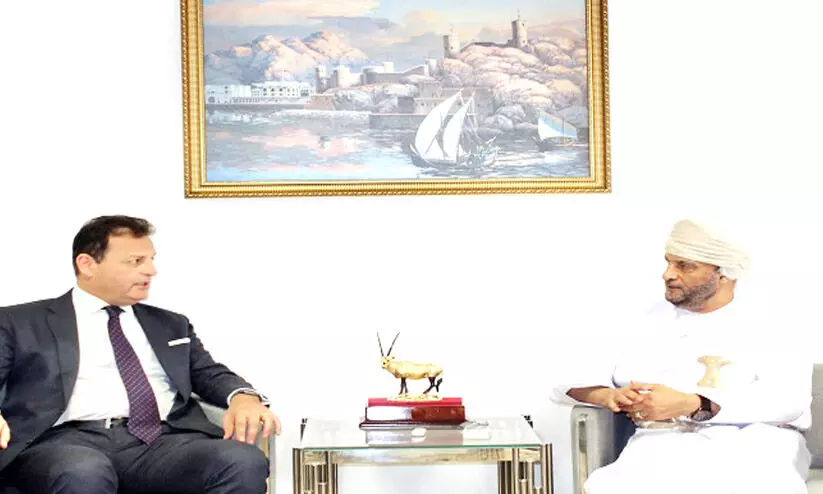 ഒമാനി മനുഷ്യാവകാശ കമീഷൻ ചെയർമാനുമായി ചർച്ച നടത്തി ഒമാനി മനുഷ്യാവകാശ കമീഷൻ ചെയർമാനുമായി ചർച്ച നടത്തി