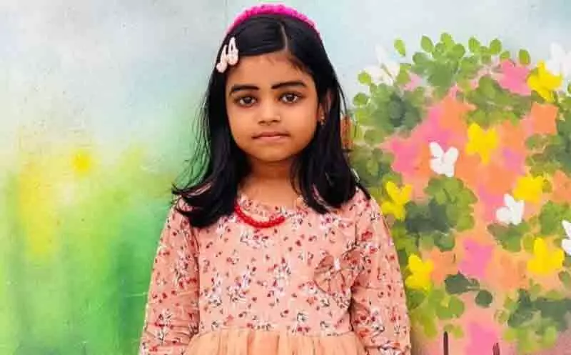 ഉമ്മയോടൊപ്പം സ്കൂട്ടറിൽ പോകവെ കാറിടിച്ച് 6 വയസുകാരി മരിച്ചു; മാതാവിന് ഗുരുതരപരിക്ക്