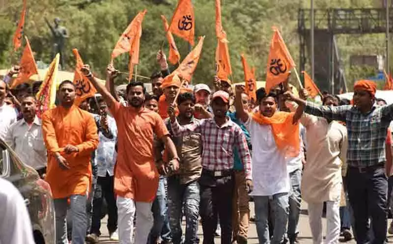 രണ്ട് ഡസൻ ഹിന്ദുക്കളെ ക്രിസ്തുമതത്തിലേക്ക് മാറ്റുന്നുവെന്ന് ബജ്റംഗ്ദൾ ആരോപണം: ക്രൈസ്‍തവ പ്രാർഥനാസംഗമം പൊലീസ് തടഞ്ഞു