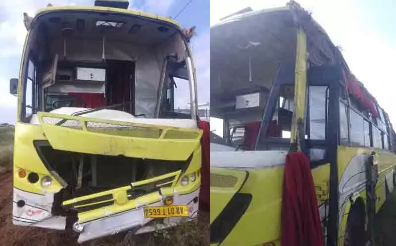 കോയമ്പത്തൂരിൽ ബസ് മറിഞ്ഞു, നിരവധിപേർക്ക് പരിക്ക് കോയമ്പത്തൂരിൽ ബസ് മറിഞ്ഞു, നിരവധിപേർക്ക് പരിക്ക്