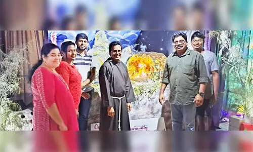 പു​ല്‍ക്കൂ​ട്: വി​ജ​യി​ക​ള്‍ക്ക് സ​മ്മാ​നം ന​ല്‍കി