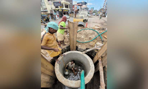 മോഡൽ സ്കൂൾ-തമ്പാനൂർ റോഡ്​: സ്വീവേജ്​ പൈപ്പിൽ അപ്രതീക്ഷിത തടസ്സം​​; പണി തീരാൻ ​വൈകും