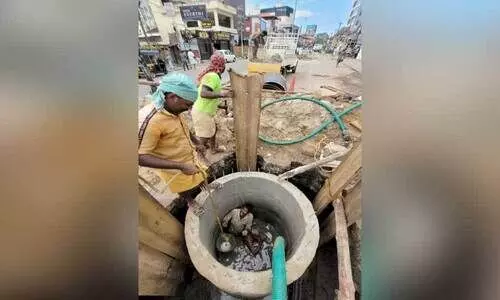 മോഡൽ സ്കൂൾ-തമ്പാനൂർ റോഡ്​: സ്വീവേജ്​ പൈപ്പിൽ അപ്രതീക്ഷിത തടസ്സം​​; പണി തീരാൻ ​വൈകും