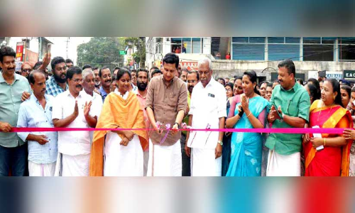 അക്കിക്കാവ്-കടങ്ങോട്-എരുമപ്പെട്ടി റോഡ് നാടിന് സമർപ്പിച്ചു