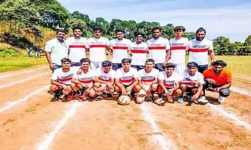 ഫു​ട്ബാ​ൾ ക്ല​ബ് അം​ഗ​ങ്ങ​ൾ