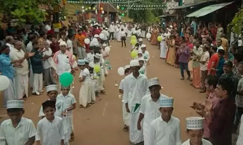 Dear Vaappi Movie Pathu Njori  Video Song Out